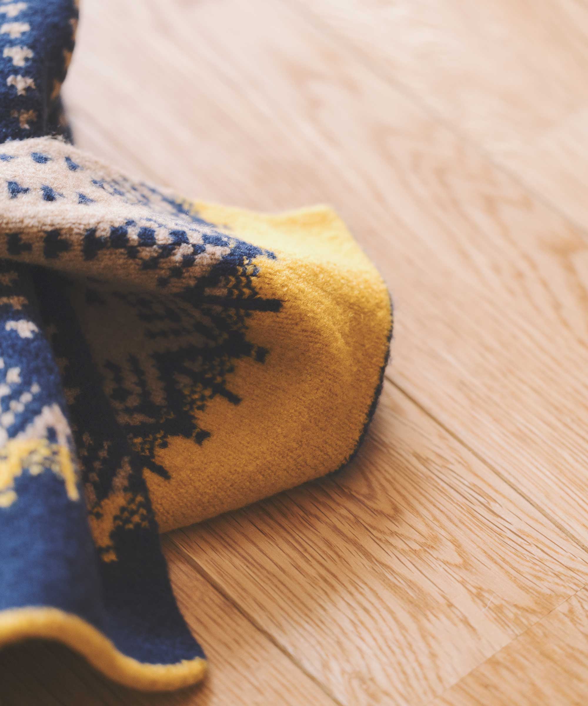 香川で編んだ洗えるショートマフラー nordic