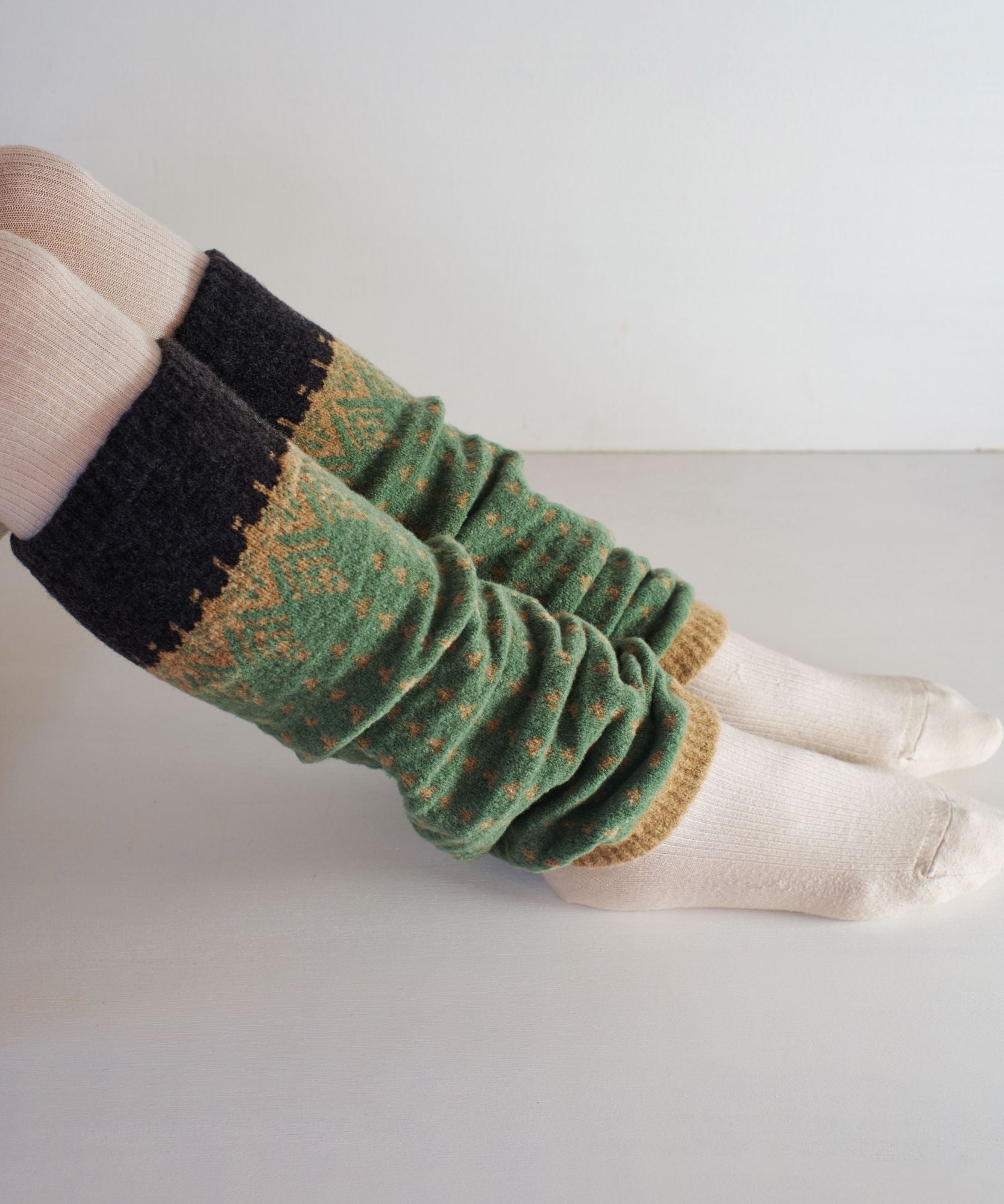 香川で編んだレッグウォーマー nordic