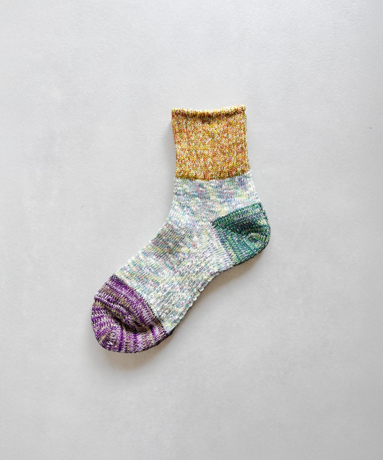 TM62S-226【何色もの糸を重ねた麻の靴下 】