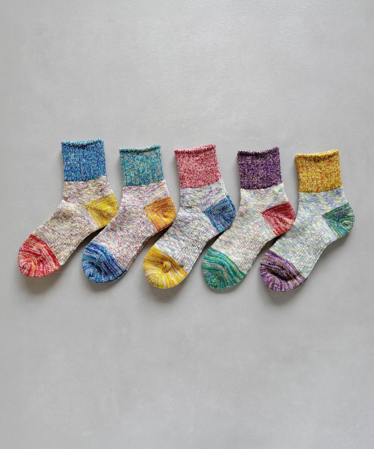 TM62S-226【何色もの糸を重ねた麻の靴下 】