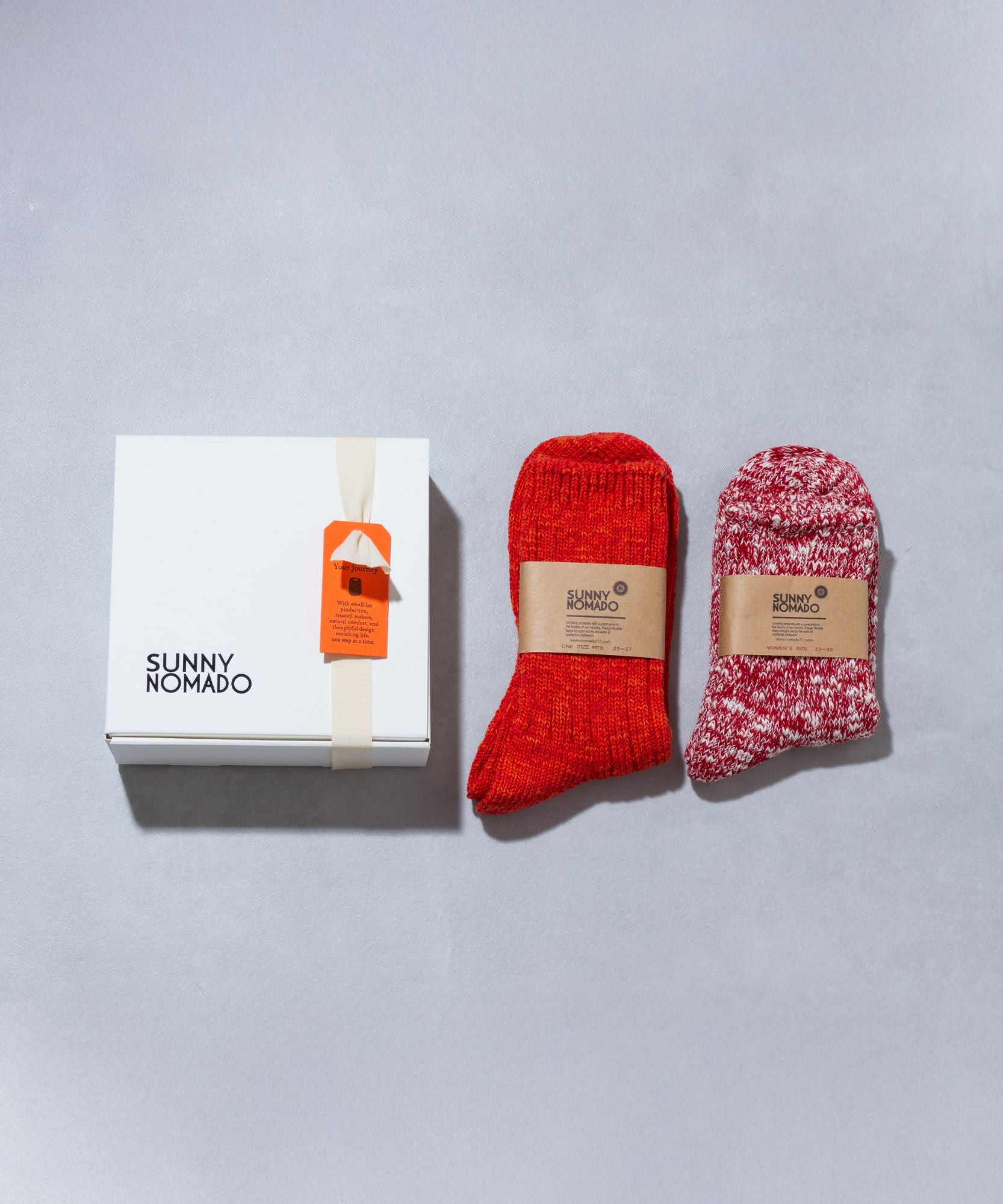 大切な人の幸せを願う縁起の良い赤靴下セット