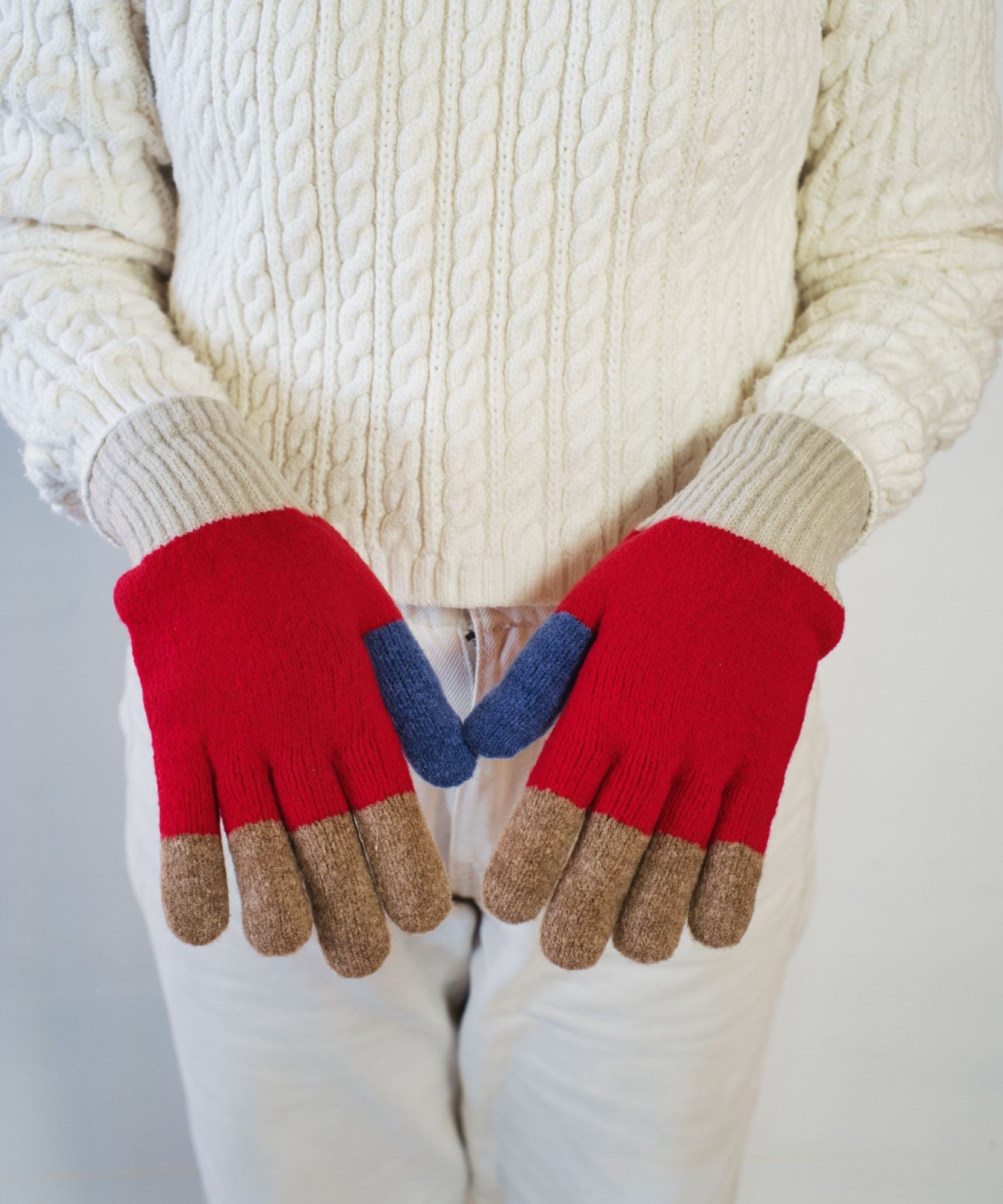 香川産マルチカラーのカプサイシン手袋
