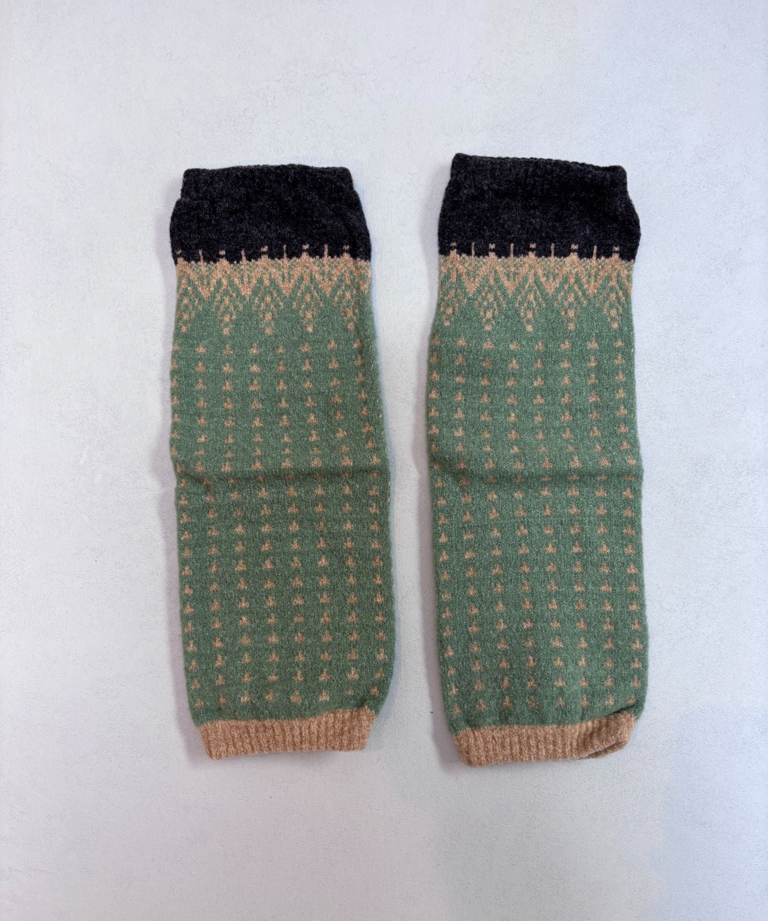 香川で編んだレッグウォーマー nordic