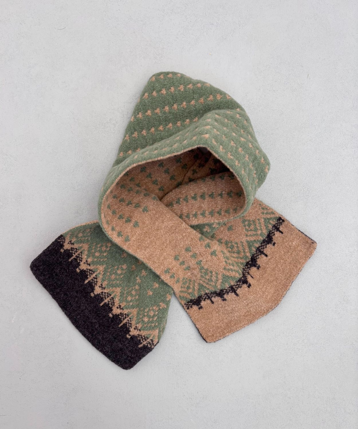 香川で編んだ洗えるショートマフラー nordic