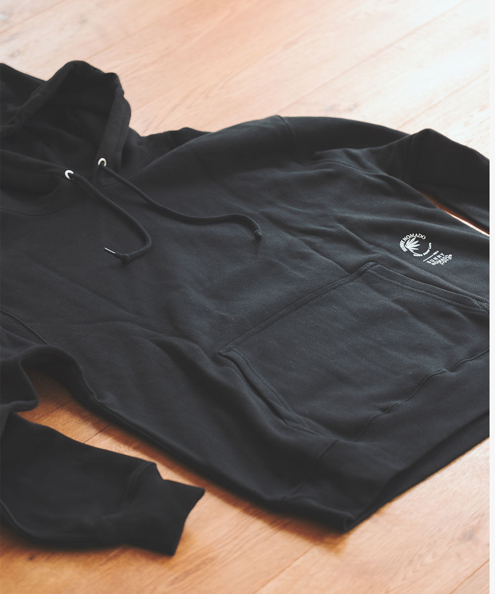 NOMADO lab ロゴ フードSWEAT