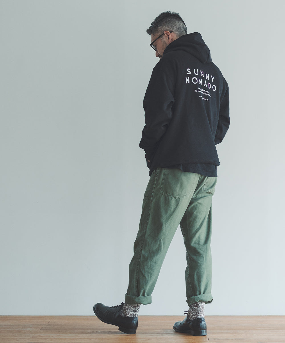 NOMADO lab ロゴ フードSWEAT