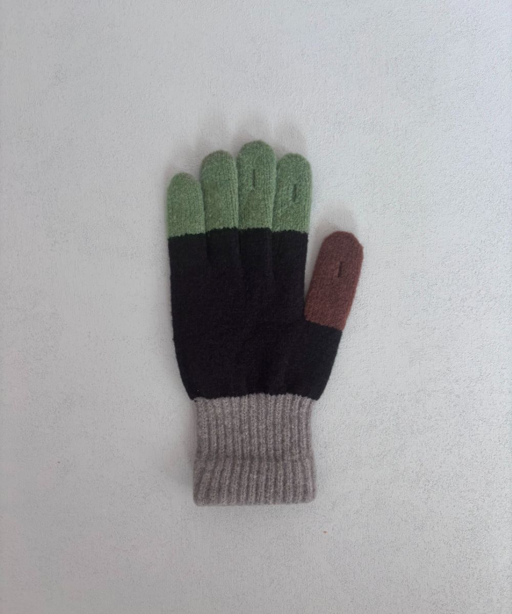 香川産マルチカラーのカプサイシン手袋