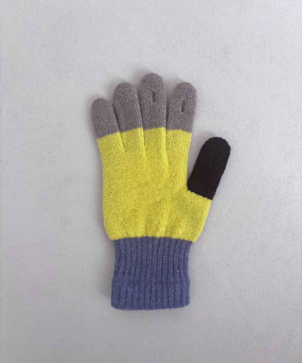 香川産マルチカラーのカプサイシン手袋