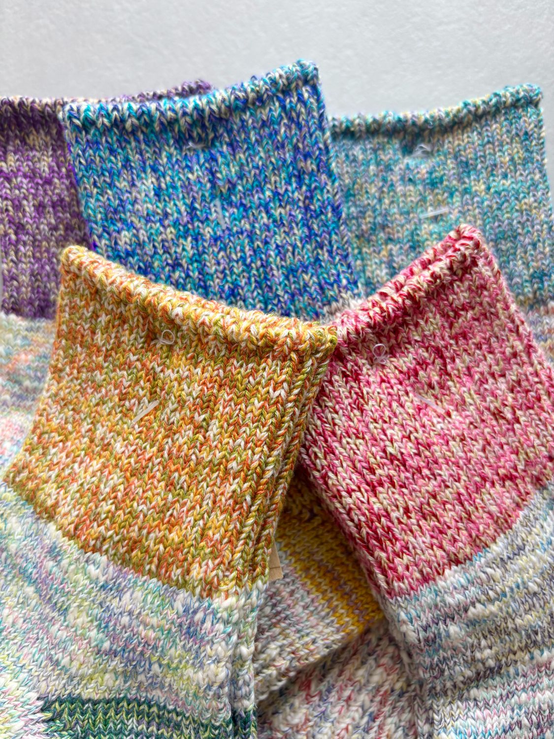 TM62S-226【何色もの糸を重ねた麻の靴下 】