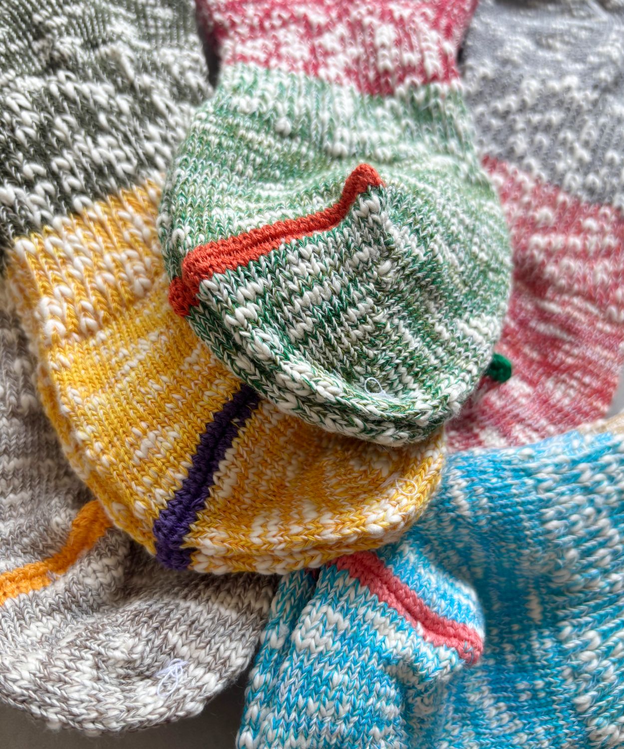 TM62S-229【ハーフ切り替えの短い丈の麻の靴下 】